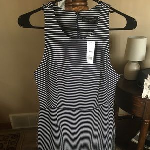 Banana Republic NWT Sleeveless Sheath Dress Navy and White Stripe Size 4